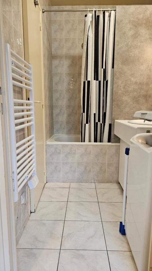 Studio Calme Proche Centre رانس المظهر الخارجي الصورة